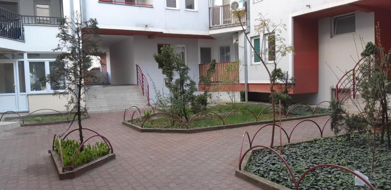 Sweet Home Center Apartment Novi Sad Buitenkant foto